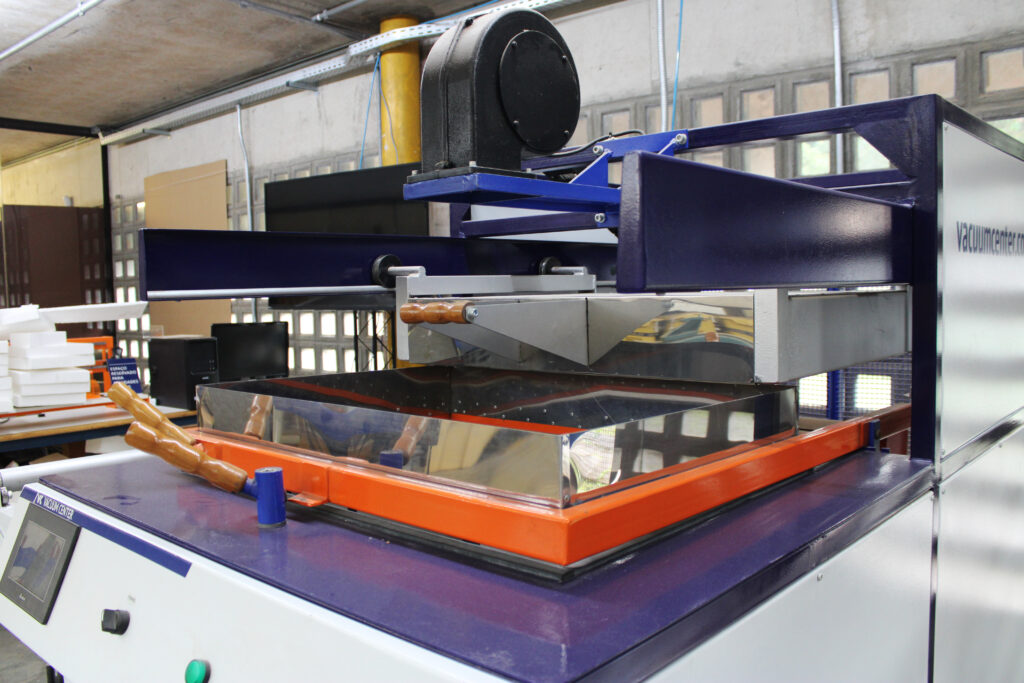 vacuum forming 02