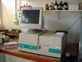 Laboratório de Bioquímica e Transplante Hepático(espectofotometro)