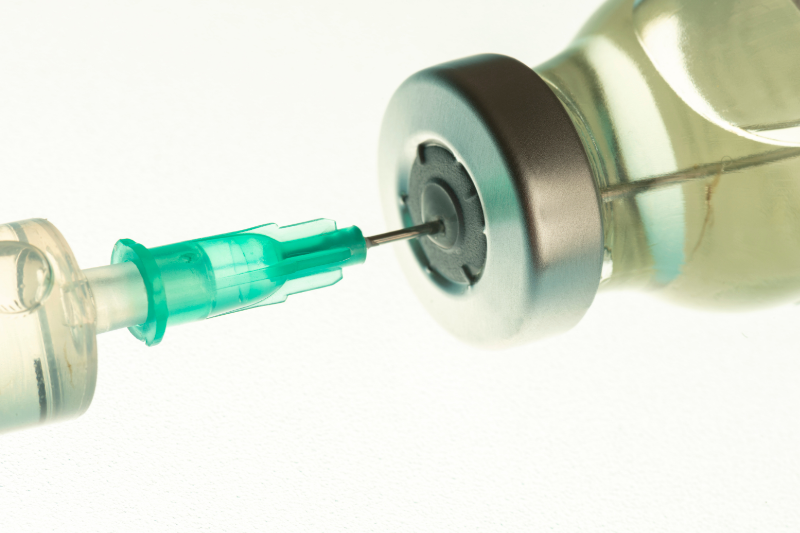 Especialistas esclarecem uso de vacinas em duas doses